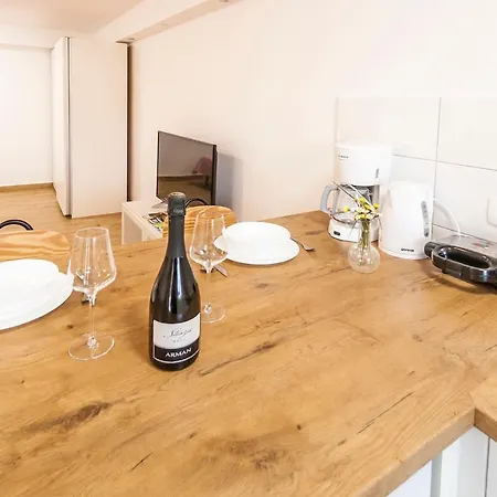 Appartement & 'the Roots Near Pula, Istria, Croatia