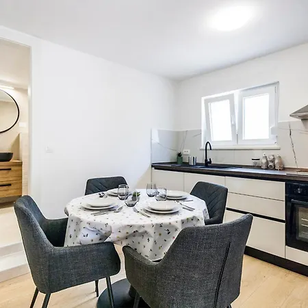 & 'the Roots Near Pula, Istria, Croatia Appartement Pula