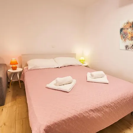 & 'the Roots Near Pula, Istria, Croatia Apartmán