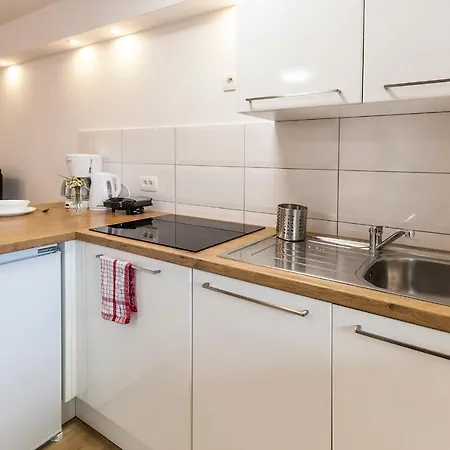 & 'the Roots Near Pula, Istria, Croatia Apartmán