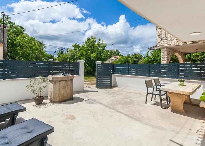 & 'the Roots Near Pula, Istria, Croatia Apartmán